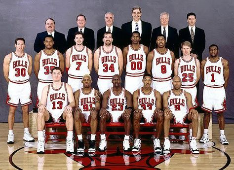 1995-96 NBA Champions nothing will ever beat this Chigago Bulls, 1996 Chicago Bulls, Michael Jordan Dunking, Chicago Bulls Team, Bulls Wallpaper, Michael Jordan Photos, Basketball Tickets, Jordan Bulls, Basketball Highlights