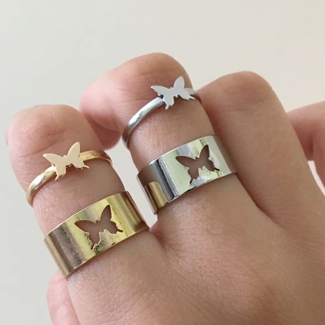 Couple Matching Rings, Bff Rings, خواتم خطوبة, Butterfly Rings, Ring Boy, Jewelry Product Shots, Jewelry Photography Styling, Promise Rings For Couples, Diy Bracelet Designs