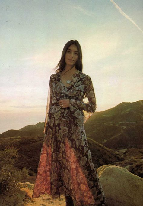 Emmylou Harris ♥ Emmy Lou Harris, Gram Parsons, Emmylou Harris, Daisy Jones, Adored Vintage, Country Music Singers, Golden Girl, Vintage Vibes, Country Music