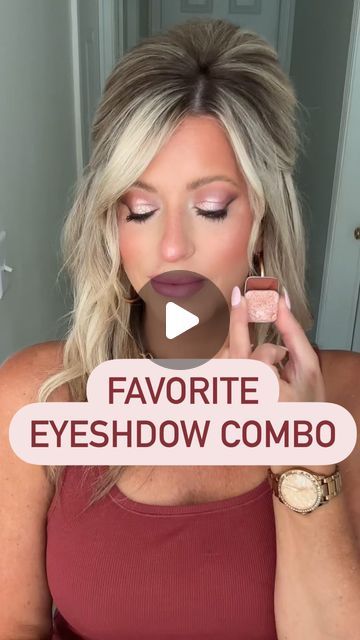 Rachel Bowling on Instagram: "Favorite eyeshadow combo? That’s easy, Soulmate & Holly!  What’s so innovative about these magnetic palettes: They are all customizable, so you can interchange colors at any time, and only purchase colors that you would want & use!" Bright Eyeshadow Looks, Fall Eyeshadow Looks, Fall Eyeshadow, Bright Eyeshadow, Magnetic Palette, Eyeshadow Looks, Bowling, Soulmate, Makeup