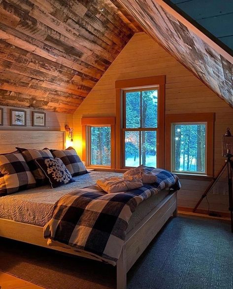 Boujee Apartment Bedroom, Solo Esthetician Room, Mountain Airbnb, Solo Esthetician, Boujee Apartment, Bohemian Living Room Ideas, Room Bohemian, Lake Ideas, Log Cabin Living