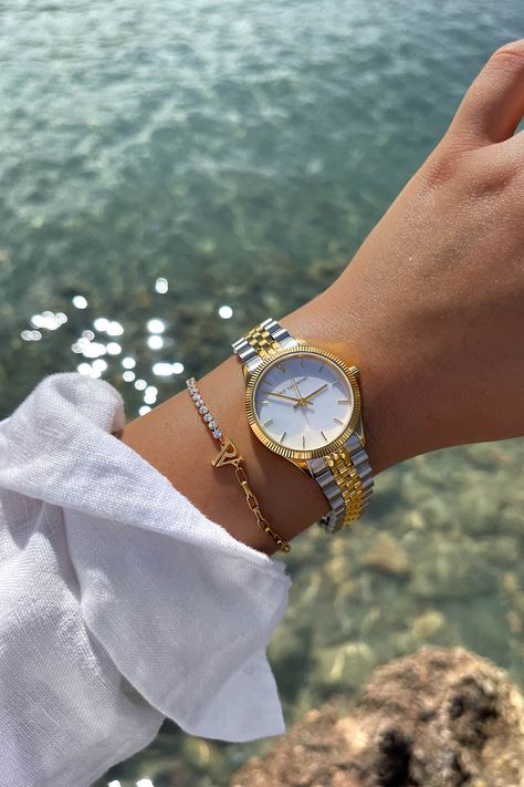 Silver Gold Watch, Timeless Watches Women, Old Money Watches Women, Beautiful Watches For Women, Flying Woman, Elegant Watches Women, Gold And Silver Watch, Timepiece Design, Golden Watch