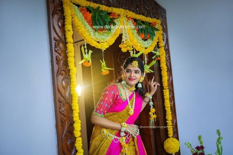 Housewarming Maindoor decorations Saree Function, House Warming Ceremony, Housewarming Decorations, Indian Wedding Photography Couples, Telugu Wedding, Wedding Mandap, Wedding Design Decoration, Wedding Entrance, Home Wedding Decorations