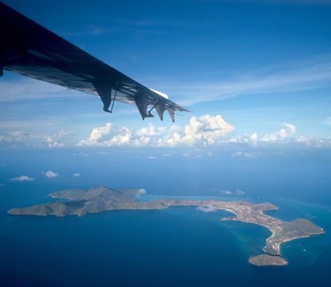 What the Sussexes will find on the tiny, exclusive island of Canouan Hillside Villas, Soho Beach House, Bequia, Rustic Restaurant, Caribbean Island, Saint Vincent, International Flights, Running Water, Pink Sand