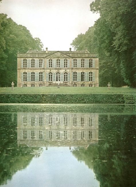 Mansion Homes, Castle Mansion, English Manor, Chateau France, French Chateau, Beautiful Castles, Stately Home, Manor House, Beautiful Buildings