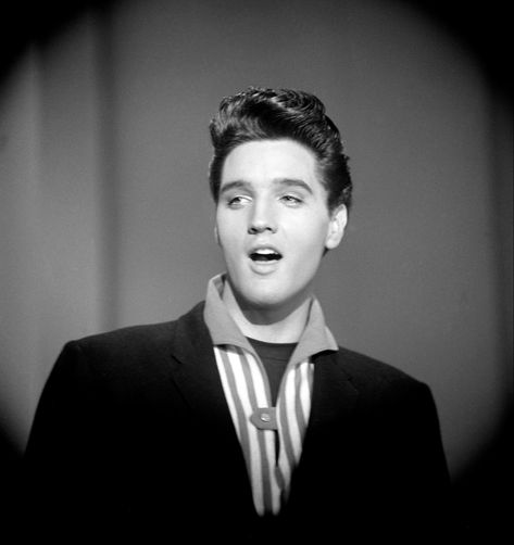 Elvis Presley Smile, Elvis Aesthetic, Elvis Presley Rare, Ann Margaret, Sway Back, Austin Elvis, Elvis Presley Family, Austin Butler Elvis, Elvis Pictures