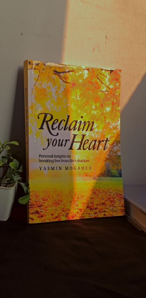 Reclaim Your Heart, Books On Islam, Best Islamic Books, English Love, Touching Words, Book Recommendation, Islamic Books, Reading At Home, Beloved Book