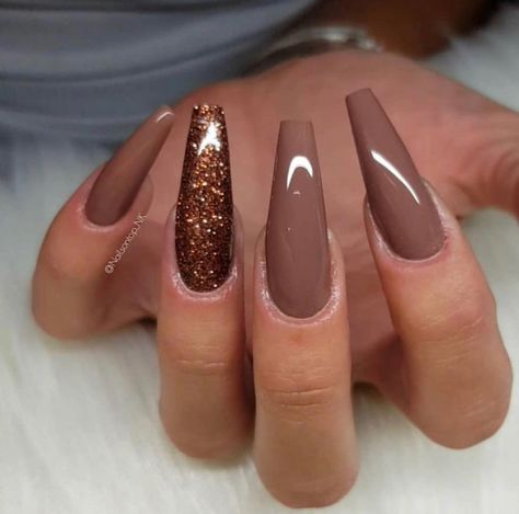 brown nails. Brown Nails Acrylic Glitter, Fall Acrylic Nails Coffin Medium, Brown Ballerina Nails, Brown Nails With Glitter, Chocolate Brown Nails With Glitter, Glittery Brown Nails, Fall Season Nails Acrylic, Shades Of Brown Nails Acrylic Coffin, Sparkly Dark Brown Nails