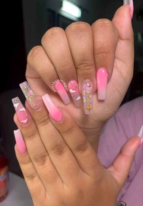 Pink Baby Shower Nails, Pink And White Ombré Nails, Nails With Clouds, White Ombré Nails, Xoxo Nails, Colourful Acrylic Nails, Baby Shower Nails, Butterfly Nail Designs, 2023 Nail