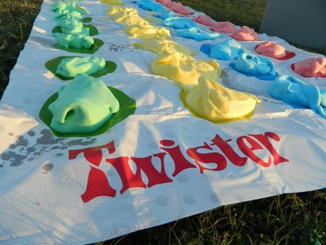 25 OUTDOOR GAMES FOR KIDS Messy Twister, Best Sleepover Ever, The Best Sleepover, Slumber Party Ideas, Fiesta Tropical, Festival Camping, Games For Teens, Birthday Party Games, Sleepover Party