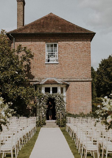 Kent Wedding Venues, Georgian Mansion, Kent Wedding, Wedding Venue Inspiration, Wedding Mood, In The Heart, Country House, Mansion, Wedding Venue