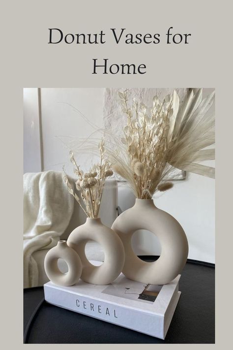 Best vase for your interior 2023 Pampas Flower, Donut Vase, Nordic Boho, Boho Vase, Table Party, Vase Modern, Round Vase, White Ceramic Vases, Pampas Gras