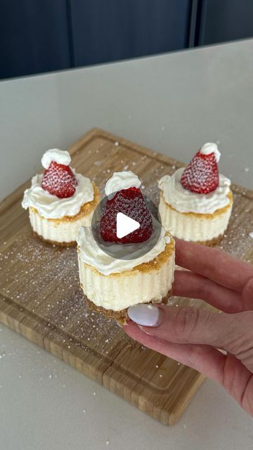 BEC ✨ | FOOD • FITNESS on Instagram: "Mini Santa Hat Cheesecakes 🎅🏼

These are so cute and there’s absolutely no baking or setting or cooking involved 😂 which is perfect for this busy time of year! 

What’s your favourite Christmas dessert? 🎄

#cheesecakehack #hack #dessert #cheesecake" Mini Santa Hat, Favorite Christmas Desserts, Dessert Cheesecake, Cake Hacks, Christmas Dessert, Christmas Desserts, Santa Hat, Mini Cheesecake, Workout Food