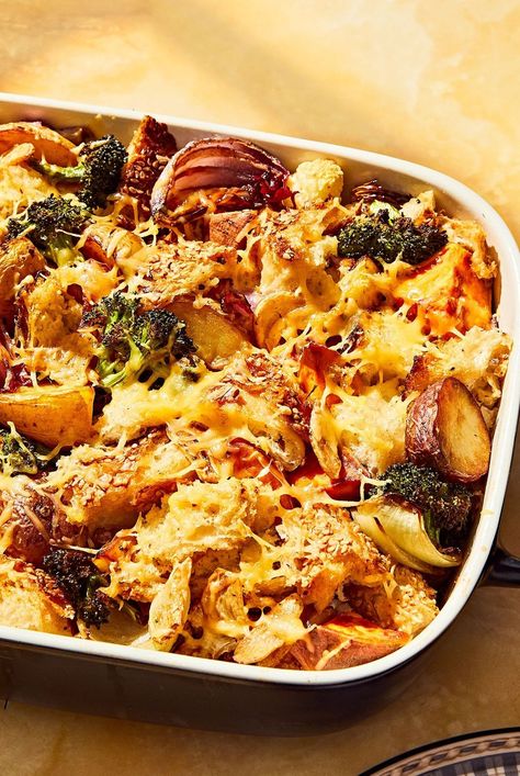 Cheesy Vegetable Casserole, Leftover Roasted Vegetables, Lunch Casserole, Cheesy Vegetable, Hotdish Recipes, Roast Vegetables, Healthy Casserole Recipes, Roasted Vegetable Recipes, Vegetables Recipes