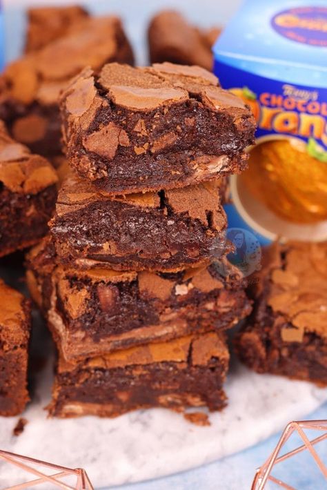 Terry's Chocolate Orange Brownies! - Jane's Patisserie Chocolate Orange Brownies, Dessert Recipes Chocolate, Mini Patisserie, Chocolate Orange Cookies, Orange Brownies, Patisserie Vegan, Orange Dessert, Janes Patisserie, Terry's Chocolate Orange