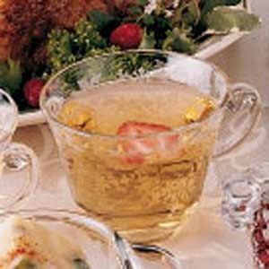 Mock Champagne Punch Recipe -Of all the punch recipes I've tried, I keep coming back to this one. It's so easy to keep the ingredients in the refrigerator and mix as much as needed.—Betty B. Claycomb, Alverton, Pennsylvania Shower Punch Recipes, Mock Champagne, Wedding Punch Recipes, Bridal Shower Punch Recipes, Champagne Punch Recipes, Bridal Shower Punch, Wedding Punch, Shower Punch, Cafe Drinks