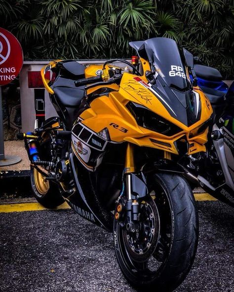 Kenny robert @syedazren_elin  #r25#r3#yzfr3#yzfr25#yamaha Sepeda Motor Sport, Xe Bugatti, Cb 250 Twister, Motor Balap, Kenny Roberts, Xe Ducati, Tmax Yamaha, Yamaha R25, Yamaha R3