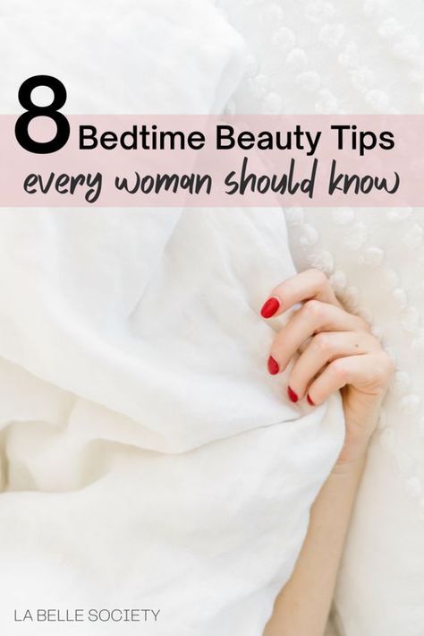 Want brilliant bedtime beauty tips to wake up looking energized and beautiful? Click to learn 7 most basic beauty habits women should be doing every day. Beauty Maintenance, Ageing Skincare, Healthy Routines, Sleep Hacks, Skincare Habits, Cleaning Diy, Date Night Makeup, Night Beauty, Beauty Habits