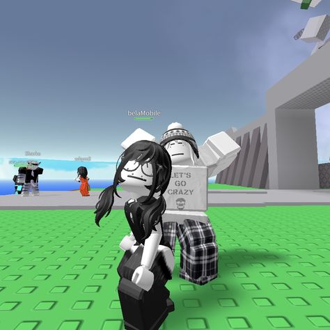 Pdp Roblox, Da Hood Roblox Avatars, Roblox Couple, Emo Roblox Outfits, 2000s Boys, Cute Black Shirts, Roblox Skin, Pretty Letters, Cute Funny Pics