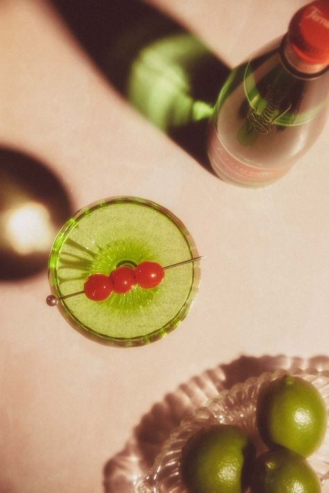 Ferrarelle — Kenslie Alcohol Drink Photography, Retro Product Photography, Fruit Reference, Fruit Photoshoot, Alcohol Photography, Glow Photography, Social Bar, Filmmaking Inspiration, Fashion Still Life