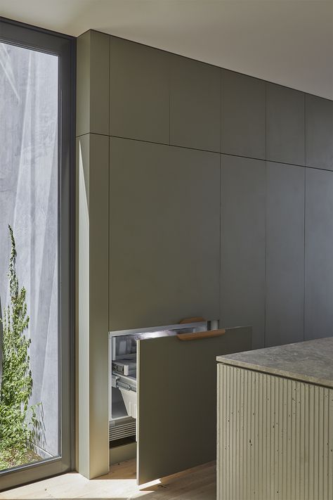 South Yarra House by Lande Architects ft. Fisher & Paykel – Video Feature - The Local Project The Local Project Kitchen, Lande Architects, Bench Architecture, Kitchen Japandi, Luxury Kitchen Appliances, Kitchen Appliances Luxury, Fisher Paykel, Tower House, The Local Project