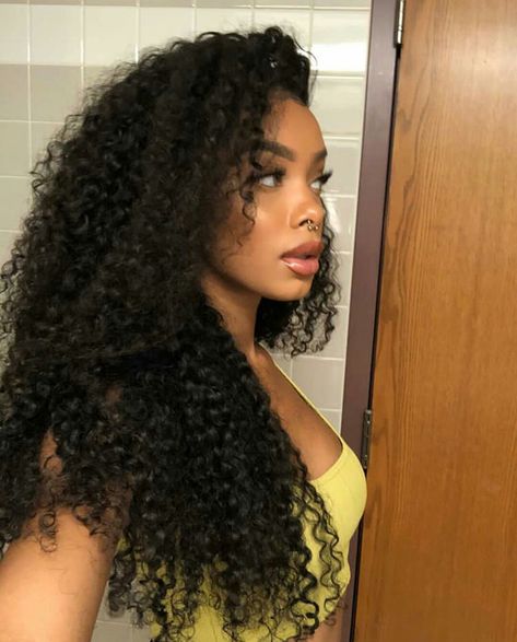 Long Curly Hairstyles For Black Women, Curl Volume, Long Natural Curly Hair, Hair Curl, Huge Hair, Ethiopian Women, Layered Curly Hair, Big Curly Hair, Colored Curly Hair