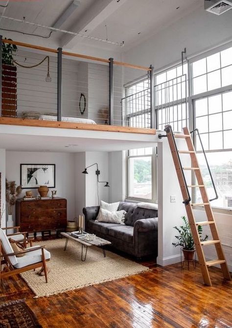 Before & After: A 600-square-foot studio is an example of furnishing a beautiful home on a small budget. #smallspaces #studioapartment #studiodecor #apartmentdecor #apartmentdecoratingideas Loft Studio Apartment, Design Casa Piccola, Lofted Bed, A Loft Bed, Tiny Office, Tiny House Interior Design, Interior Design Per La Casa, Tiny House Loft, House Loft