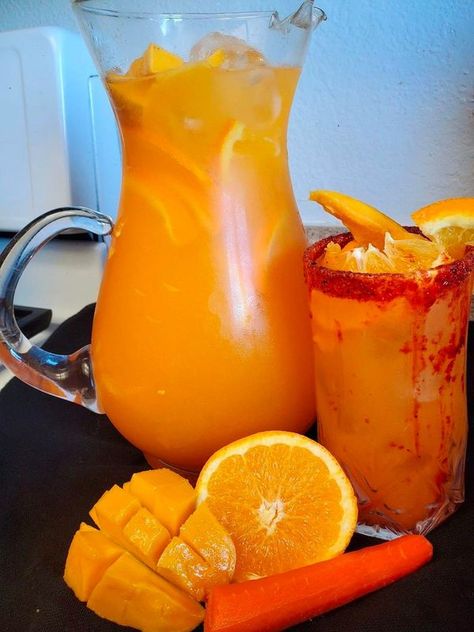 Carrot Water, Strawberry Water, Agua Fresca, Orange Peel, Mother In Law, Mexican Food, Soul Food, Mexican Food Recipes, Lemonade