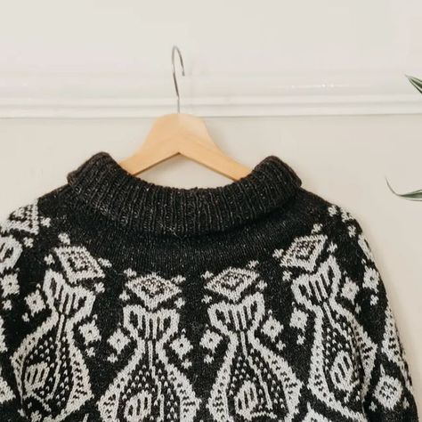 Stacey Melia on Instagram: "💫 Halibut Sweater 💫 I immediately fell in love with this pattern and it's turned out perfectly! I made the turtle neck slightly shorter than the pattern and opted for a cropped style. Pattern: #halibutsweater by @boylandknitworks Yarn: #rowanfeltedtweed by @rowanyarns in Black and Alabaster from @woolwarehouse #strandedcolorwork #colourworksweater #strandedknitting #colourworkknitting #knittedsweater #knittedjumper #sweaterknitting #jumperknitting #woolwarehousecrafters #knittstagram #knittinginspo #knittinginspiration" Halibut Sweater, Rowan Felted Tweed, Work Sweaters, Wool Crafts, Cropped Style, Knitted Jumper, Knitting Inspiration, Fell In Love, Falling In Love