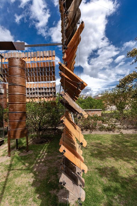 Daniel Moreno Flores creates hanging-tile screen at illustrator's home Tiles House, Bricks Wall, Home Structure, Gabion Wall, Concept Models Architecture, Brick Construction, Architecture Presentation Board, Permaculture Design, Clerestory Windows