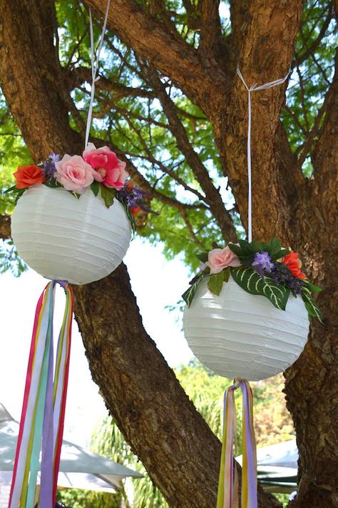 Kara's Party Ideas Wild ONE Bohemian Picnic 1st Birthday Party | Kara's Party Ideas Party Lanterns Decor, Bohemian Party Ideas Decoration, Garden Party Décoration, Picnic 1st Birthday Party, Bohemian Party Ideas, Outdoor Decorations Ideas, Bohemian Party Decorations, Bohemian Birthday Party, Bohemian Picnic