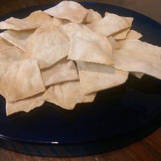 Easy Bake Water Crackers : 8 Steps - Instructables Water Crackers Recipe, Cracker Dip, Water Crackers, Crackers Recipe, 4 Ingredient Recipes, Easy Bake, Cracker Recipes, Quick Easy Snacks, Party Platters