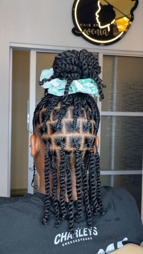 Short 4c Natural Hair, Bun Twist, Sloth Cakes, Cornrows Natural Hair, Hair Styles Braids, Short Box Braids Hairstyles, Twisted Hair, Styles Braids, Protective Hairstyles For Natural Hair