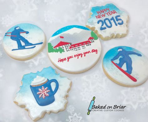 Vacation Cookies, Winter Cookie, Ski Vacation, Ski Lodge, Cookie Inspiration, Cookies Decorated, Cut Out Cookies, Cookie Art, Fun Cookies