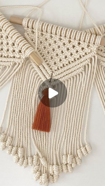 LET BE l DIY macrame & weaving on Instagram: "💛 - 마크라메 월 행잉🌿 기본 매듭을 사용해서 마크라메 월 행잉을 만들어 보았어요. 제 유튜브 채널에서 풀 영상을 보실 수 있으세요!🤩 프로필의 주소를 눌러 주세요~~ - Macrame wall hanging🌿 I made a macrame wall hanging  using basic knot. You can watch the full video  on my youtube channel!🤩 Please press the address of the profile~~ - #렛비 #마크라메 #월행잉 #매듭공예  #집꾸미기 #방꾸미기 #홈데코 #핸드메이드 #letbe #macrame #wallhanging  #macrameart #wallart #homedecor #diy #tutorial #handmade -" Boho Macrame Wall Hanging Ideas, Macrame Wall Hanging Ideas, Boho Macrame Wall Hanging, Macrame Wall Hanging Tutorial, Boho Macrame, Macrame Wall Art, Craft Markets, Macrame Wall, Macrame Wall Hanging