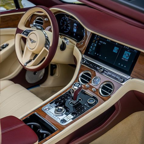 Bentley Aesthetic, Leopard Office, Car Deco, New Luxury Cars, Luxury Car Interior, High End Cars, Girly Car, Lux Cars, Shoes Model