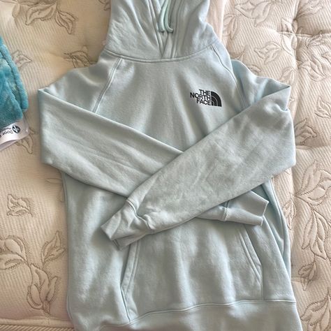 Never Worn. Still Has That Nice Warm New Sweatshirt Fuzzy Feel. Size Xs Thrift Store Outfits, Casual Country Outfits, North Face Sweatshirt, Christmas Board, Preppy Clothes, North Face Hoodie, Cute Preppy Outfits, Country Outfits, Girly Outfits