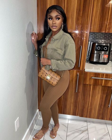 Brown Jumpsuit Outfit Baddie, Beige Outfit Ideas Black Women, Everyday Outfits Black Women, Thanksgiving Outfit Black Women, Beach Goals, Cute Outfits With Jeans, Caramel Coffee, Swag Outfits For Girls, Spring Fashion Outfits