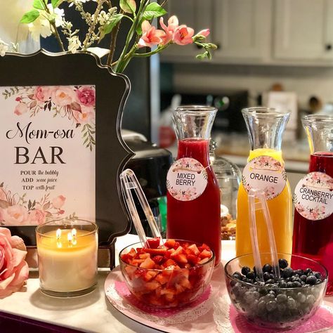 Mimosa Bar for Baby Shower Mimosa Themed Birthday Party, Brunch And Baby Shower Ideas, Moms And Mimosas, Mimosa Bar Baby Shower Ideas, Momosa Bar Baby Shower Ideas, Non Alcoholic Mimosa Bar, Mimosa Bar Gender Reveal, Mimosa Station, Brunch Baby Shower Ideas Decorations