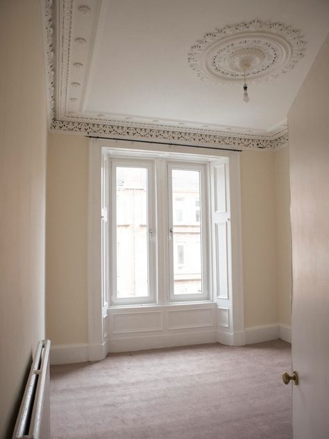 Tenement Flat, Aesthetic Home Decor Ideas, Kate Spiers, Dream Environment, Green Shelves, Flat Interior Design, Hallway Makeover, Aesthetic Home Decor, Flat Interior