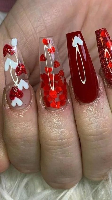 Nails With Red, Quince Nails, Nail Shimmer, Transparent Nails, Nail Design Inspiration, Clear Nail Polish, Art Water, Star Nails, Clear Nails