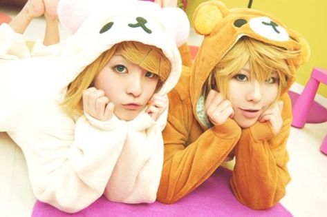 Rilakkuma Onesie, Animal Pajamas Onesies, Couples Onesies, Len Cosplay, Matching Onesies, Pj Day, Vocaloid Cosplay, Animal Pajamas, Japan Kawaii