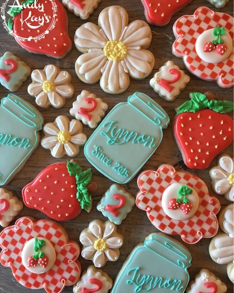 Strawberry Cookie, Strawberry Shortcake Birthday, 1st Birthday Party For Girls, Strawberry Shortcake Party, Strawberry Baby, Strawberry Party, 1st Birthday Party Themes, Strawberry Cookies, 1st Birthday Decorations