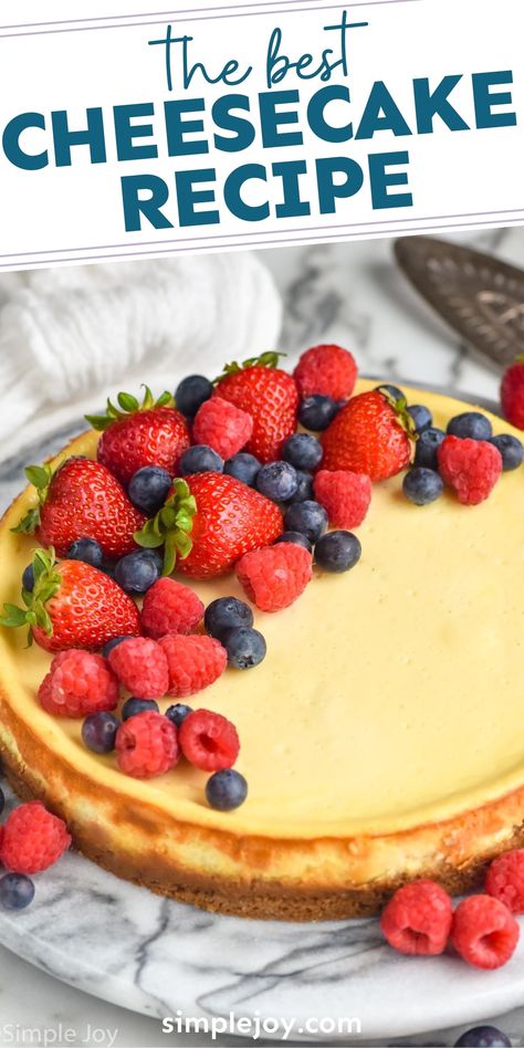 This easy Cheesecake Recipe is perfect for those who are scared to make a cheesecake from scratch. This delicious and easy cheesecake is rich and perfect. Easy Cheesecake Recipes No Water Bath, Classic Cheesecake Recipes, Pistachio Cheesecake Dip, Cheesecake Recipe No Water Bath, Cheesecake From Scratch, Cheesecake Recipes Easy, Best Cheesecake Recipe, Cheesecake Recipes Easy Homemade, Basic Cheesecake