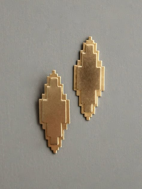 David Aubrey jagged edge earrings Earring Shapes, Wire Projects, Jagged Edge, Designer Handmade Jewellery, Jewelry Design Ideas, Casual Jewelry, Steel Post, Ethical Jewelry, Vermeil Jewelry