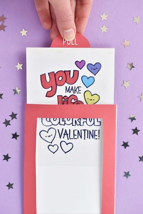 This Valentine’s Day card doubles as a colorful DIY magic trick. Perfect for classroom valentines for kids! Magic Tricks For Kids, Diy Father's Day Crafts, Learn Magic, Easy Magic Tricks, Printable Valentines Day Cards, Classroom Valentines, Easy Magic, Handmade Charlotte, Valentines Day Coloring