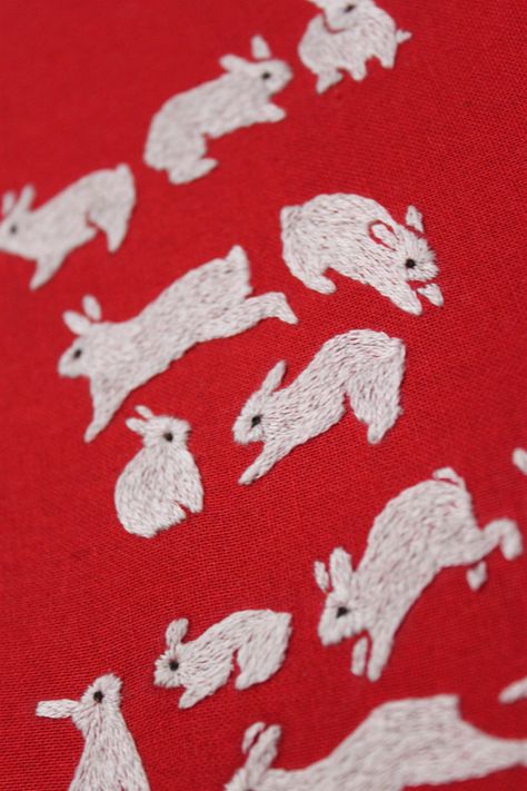 Maximalist Embroidery, One Color Embroidery, Embroidery Clothes Diy, Embroidery On Red Fabric, Rat Embroidery, Chinese Embroidery Design, Cool Embroidery Ideas, Year Of The Rabbit Art, Modern Embroidery Ideas