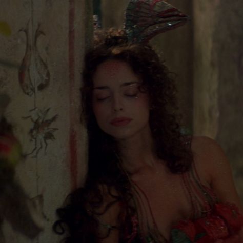 A Midsummer Night's Dream - 1999 Midsummer Nights Dream Hair, A Midsummer Night's Dream 1999, Helena Midsummer Night's Dream, A Midsummer Night's Dream Aesthetic, Midsummer Nights Dream Aesthetic, Midsummer Night's Dream Movie, Ethereal Creature, Midsummer Nights Dream Party, Midnight Summer Dream