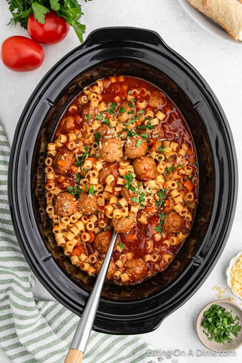 Crock Pot Italian Meatball Soup - Eating on a Dime Slow Cooker Meatball Soup, Meatball Soup Crockpot, Slow Cooker Meatballs Italian, Crock Pot Italian, Easy Italian Meatballs, Italian Meatball Soup, Italian Soup Recipes, Italian Meatball, Eating On A Dime