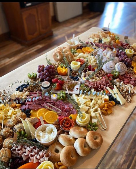 Potluck Table Setup, Wedding Party Planning, Birthday Food, Party Planning, Wedding Party